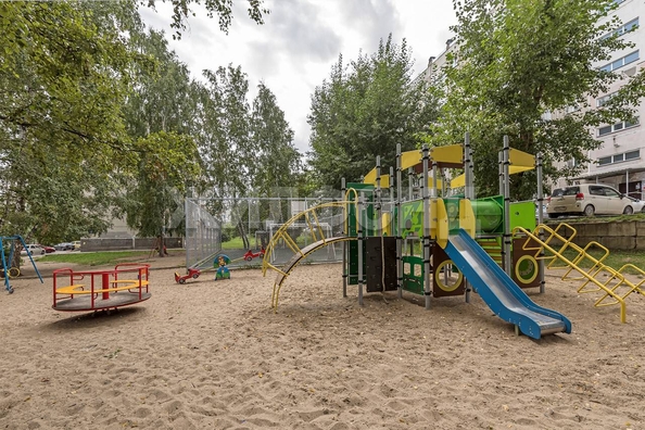 
  Продается 3-комн. квартира, 61.9 м², Доватора ул, д. 31
. Фото 13.