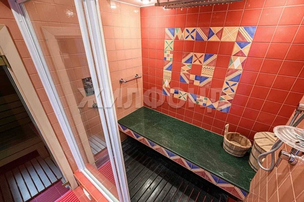 
  Продается 4-комн. квартира, 312 м², Золотодолинская ул, д. 35
. Фото 35.