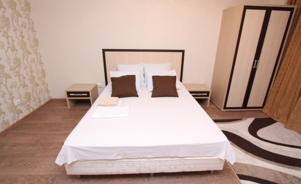 
  Сдам посуточно 1-комн. квартиру, 32 м², Геодезическая ул, д. 4
. Фото 2.