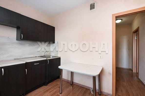 
  Продается 1-комн. квартира, 37.4 м², Петухова ул, д. 99/2
. Фото 2.
