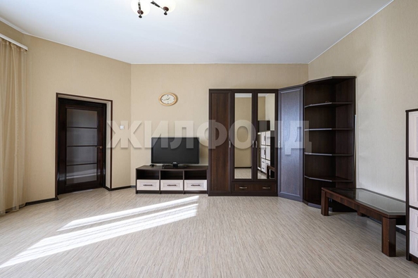 
  Продается 2-комн. квартира, 53.9 м², Обогатительная ул, д. 4
. Фото 3.