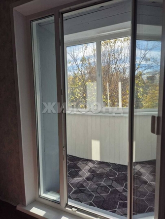 
  Продается 4-комн. квартира, 70.8 м², Зорге ул, д. 193/1
. Фото 7.