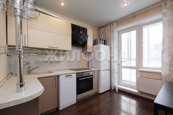 
  Продается 2-комн. квартира, 58.1 м², Виталия Потылицына ул, д. 3
. Фото 6.