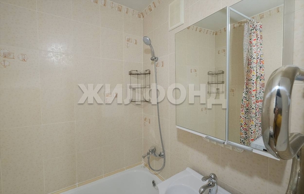 
  Продается 2-комн. квартира, 50 м², Лазурная ул, д. 6
. Фото 22.