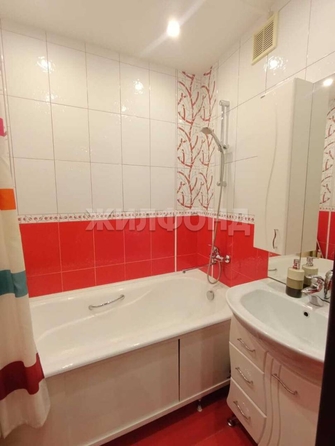 
  Продается 2-комн. квартира, 75.9 м², Татьяны Снежиной ул, д. 49
. Фото 4.