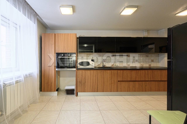 
  Продается 3-комн. квартира, 74.5 м², Холодильная ул, д. 17
. Фото 1.