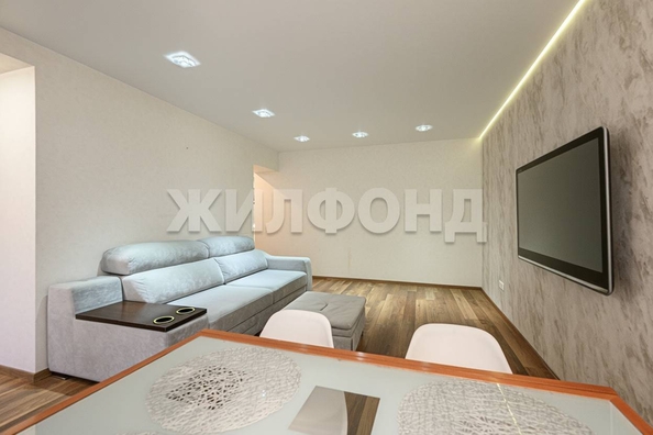 
  Продается 3-комн. квартира, 74.5 м², Холодильная ул, д. 17
. Фото 5.
