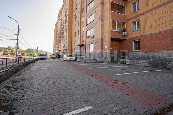 
  Продается 4-комн. квартира, 117 м², Владимировская ул, д. 21
. Фото 15.