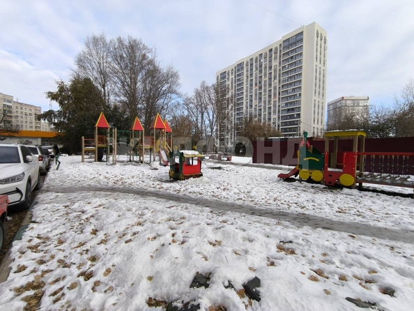 
  Продается 2-комн. квартира, 43.5 м², Зорге ул, д. 261
. Фото 12.