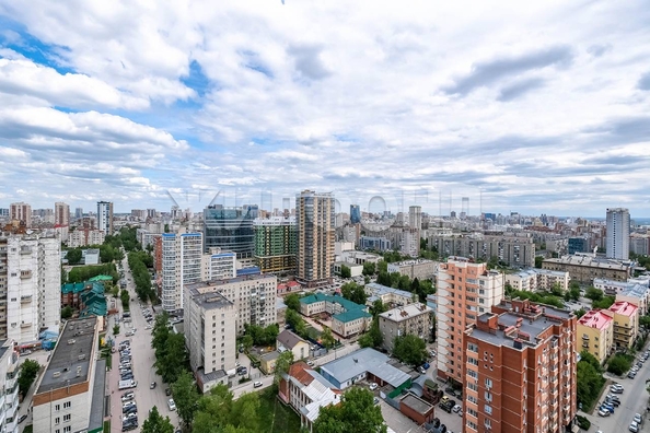 
  Продается 3-комн. квартира, 96 м², Ленина ул, д. 81
. Фото 23.