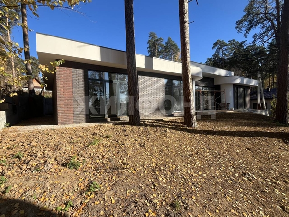 
  Продается дом, 230.7 м², Новосибирск
. Фото 2.