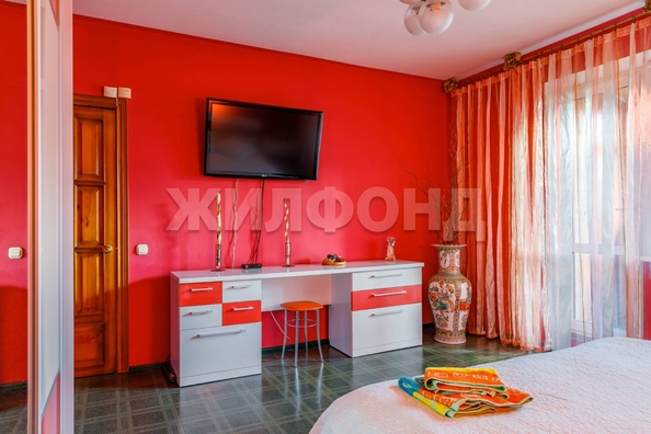 
  Продается 2-комн. квартира, 50.5 м², 25 лет Октября ул, д. 14
. Фото 10.