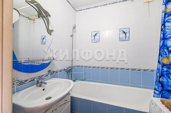 
  Продается 3-комн. квартира, 63.2 м², Чкалова ул, д. 70/1
. Фото 8.