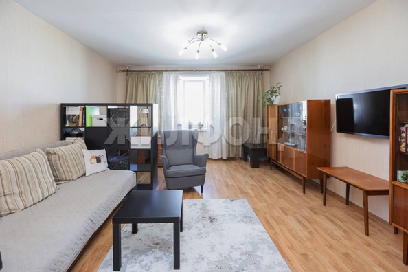 
  Продается 2-комн. квартира, 75.6 м², В. Высоцкого ул, д. 62
. Фото 10.
