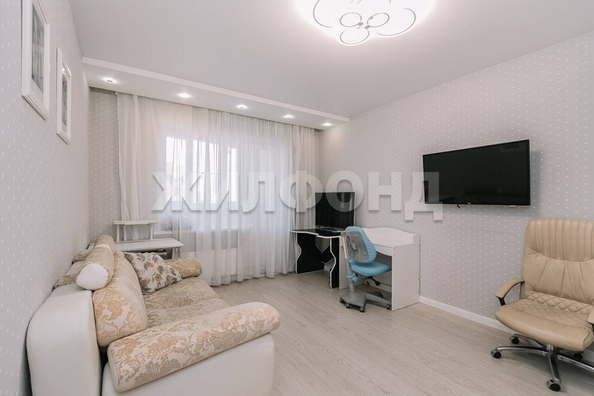 
  Продается 3-комн. квартира, 74.1 м², Приморская ул, д. 10/1
. Фото 1.