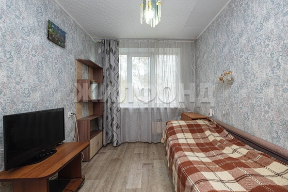 
  Продается 3-комн. квартира, 58.3 м², Полтавская ул, д. 37
. Фото 13.