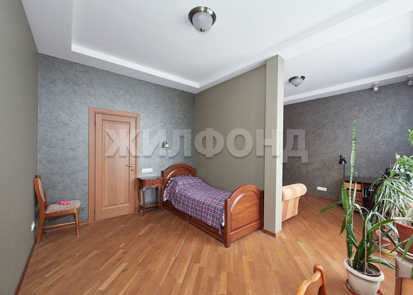
  Продается 3-комн. квартира, 137.9 м², Галущака ул, д. 1
. Фото 12.
