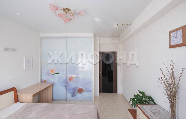 
  Продается 3-комн. квартира, 85.2 м², Адриена Лежена ул, д. 17
. Фото 2.