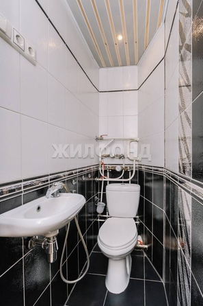 
  Продается 4-комн. квартира, 70.5 м², Бориса Богаткова ул, д. 194/6
. Фото 17.