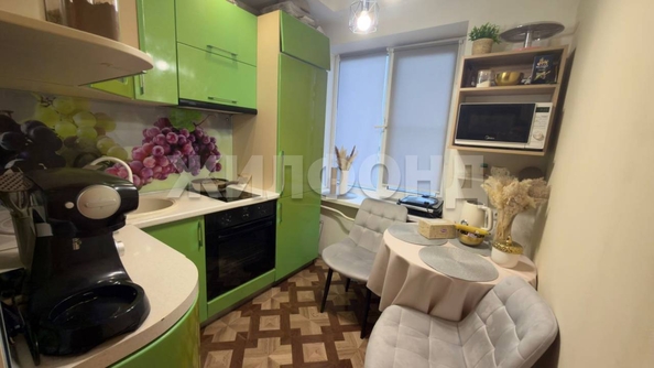 
  Продается 3-комн. квартира, 47.9 м², Есенина ул, д. 20
. Фото 2.