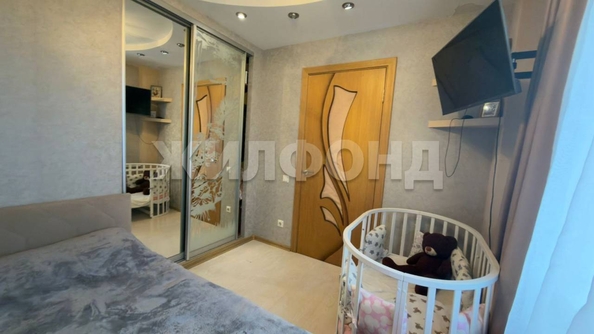 
  Продается 3-комн. квартира, 47.9 м², Есенина ул, д. 20
. Фото 10.