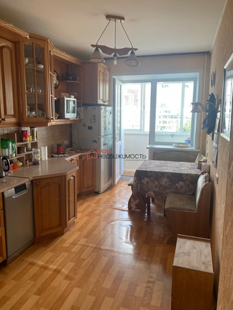 
  Продается 4-комн. квартира, 108.7 м², Иванова ул, д. 17
. Фото 2.