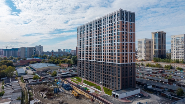 
  Продается 4-комн. квартира 90.86 м², в ЖК Биография. Фото 1.