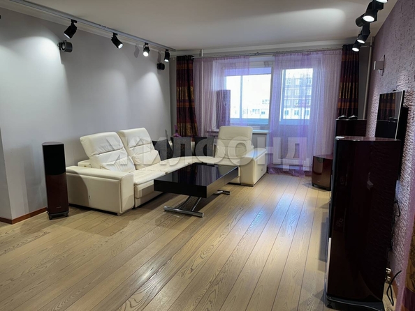 
  Продается 3-комн. квартира 99.2 м². Фото 1.