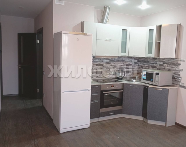 
  Продается 2-комн. квартира 42 м². Фото 1.