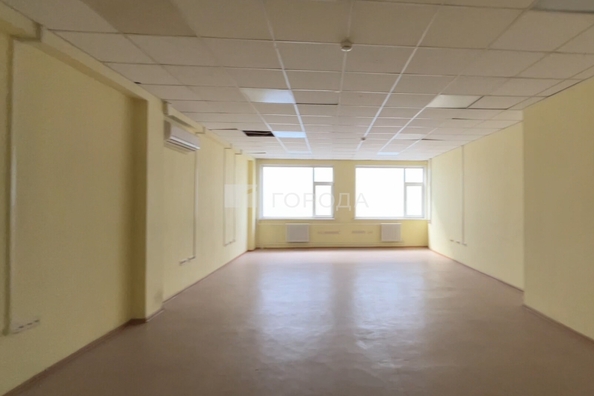 
  Сдается офис 55.5 м². Фото 1.
