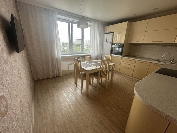 
  Продается 3-комн. квартира 75.5 м². Фото 1.