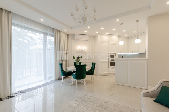 
  Продается 4-комн. квартира 118.7 м², в ЖК Флора и Фауна, блок А. Фото 1.