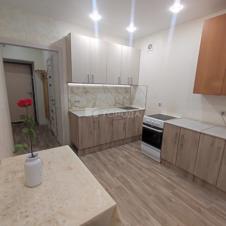 
  Продается 1-комн. квартира 37.3 м², в ЖК Северная корона, 3 очередь, дом 2. Фото 2.