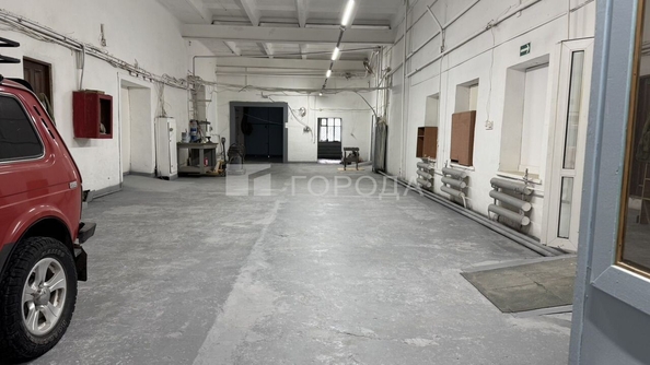 
  Сдается универсальное помещение 420 м². Фото 1.