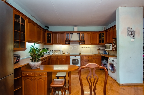 
  Продается 3-комн. квартира 203 м². Фото 1.