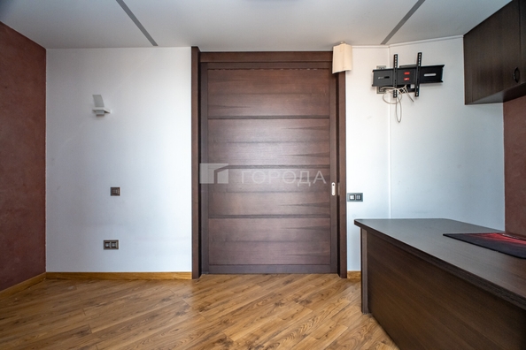 
  Продается 4-комн. квартира 178 м². Фото 8.