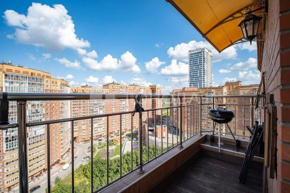 
  Продается 4-комн. квартира 180 м². Фото 30.