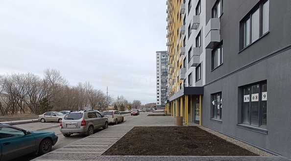 
  Продается универсальное помещение 82.8 м², в ЖК Семейный квартал, дом 1. Фото 3.