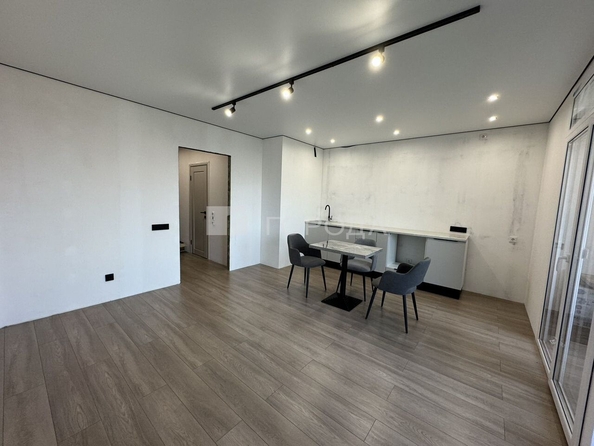 
  Продается студия 34.3 м², в ЖК Панорама, дом 7. Фото 6.