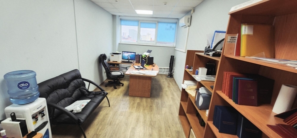 
  Сдается офис 56.2 м². Фото 2.