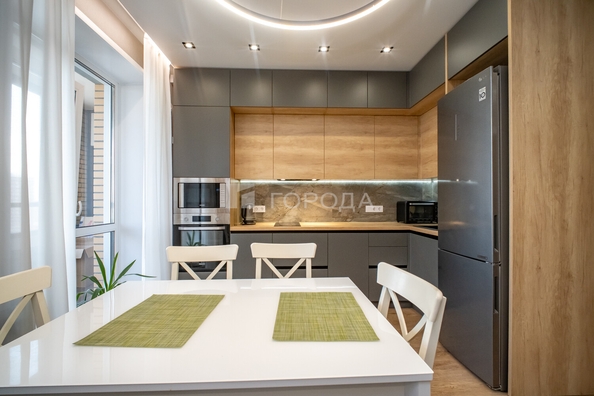 
  Продается 3-комн. квартира 69.5 м², в ЖК Островский. Фото 1.