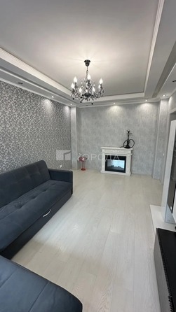 
  Продается 2-комн. квартира 60 м², в ЖК Радужный каскад, б/с 19. Фото 2.