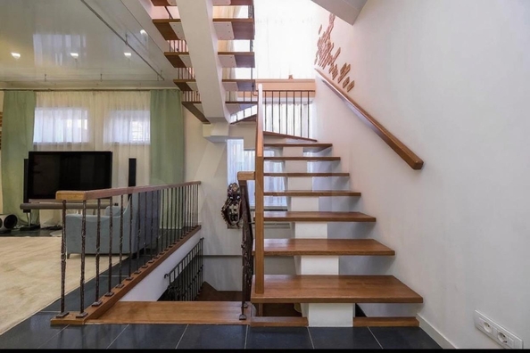
  Продам коттедж 319 м². Фото 21.