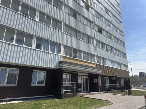 
  Продается 3-комн. квартира 72 м², в ЖК Радуга Сибири, дом 5. Фото 8.