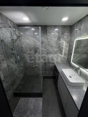 
  Продается 2-комн. квартира 65.2 м², в ЖК Радужный каскад, б/с 19. Фото 2.