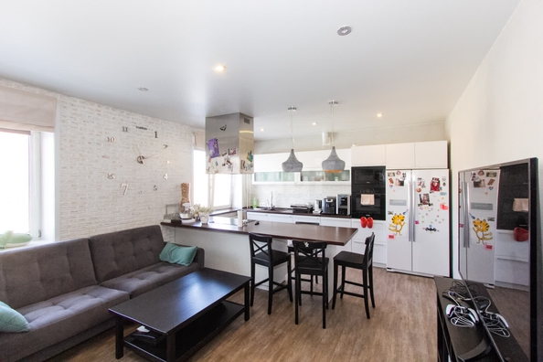 
  Продается 2-комн. квартира 60 м². Фото 2.