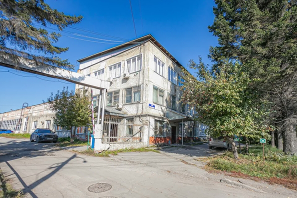 
  Сдается производственное помещение 3000 м². Фото 1.