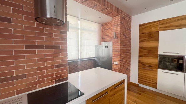 
  Продается 3-комн. квартира 139.9 м². Фото 5.