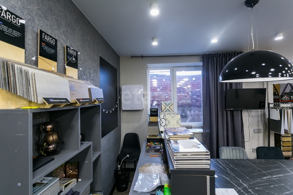 
  Продается универсальное помещение 60 м², в ЖК Радужный каскад, б/с 19. Фото 10.