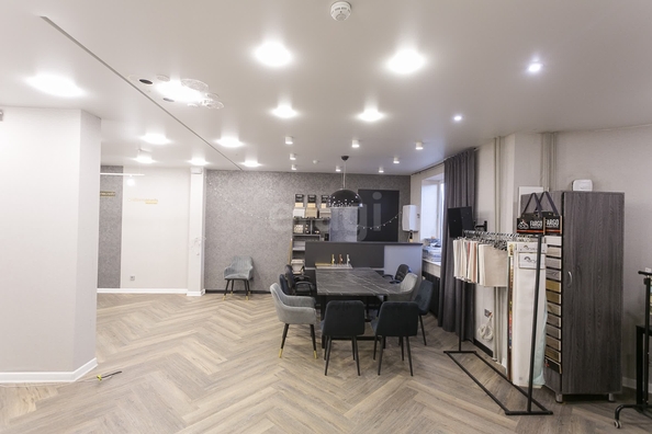 
  Продается универсальное помещение 60 м², в ЖК Радужный каскад, б/с 19. Фото 10.
